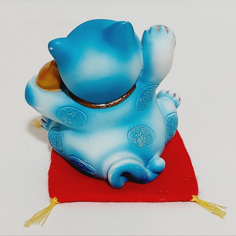 3" Blue Maneki Neko Cat Figurine Red Pillow Kao Miao Chuang Glass Ball Gourd - Picture 3 of 12